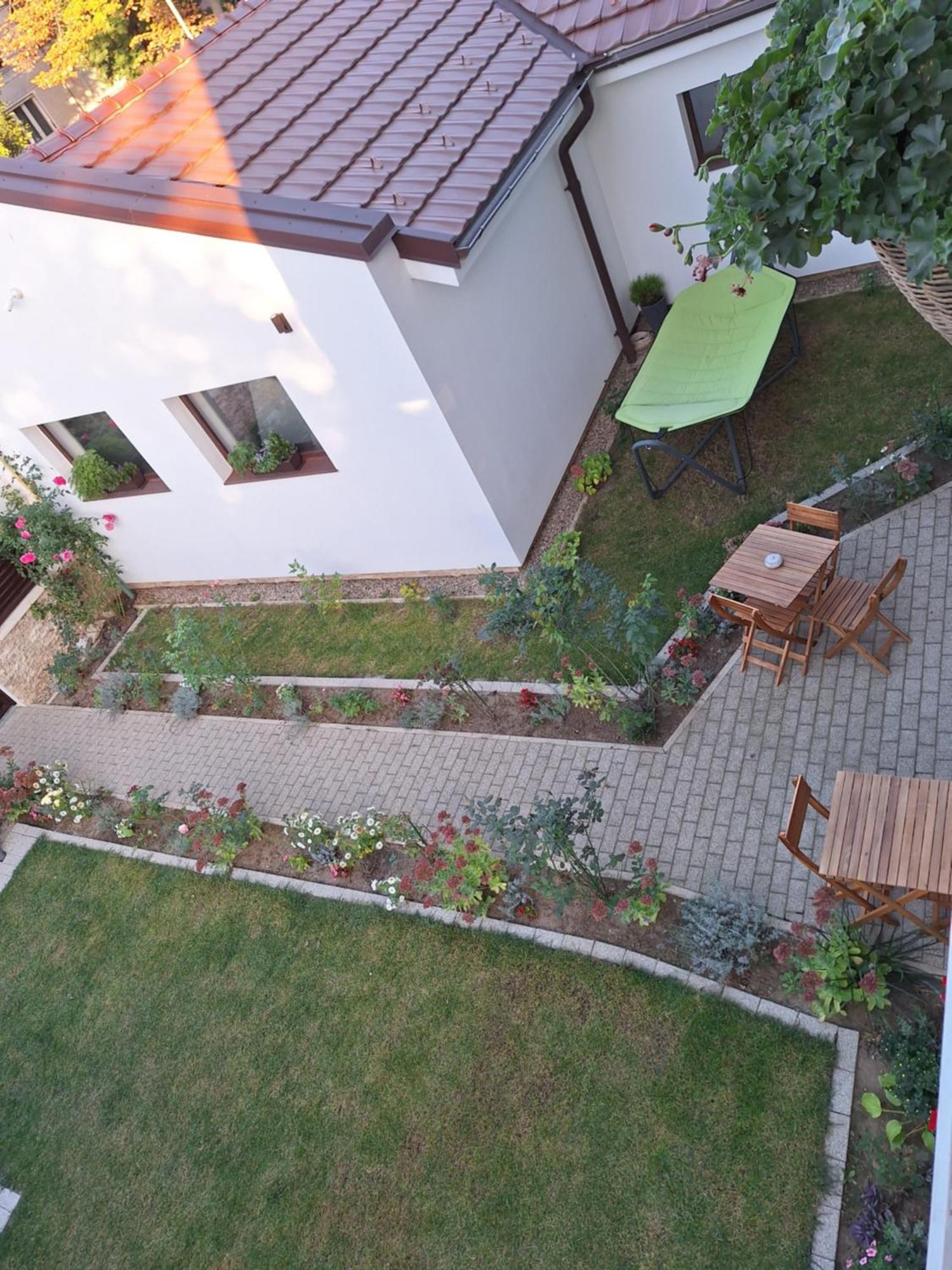 Trend Bed & Breakfast Arad Bagian luar foto
