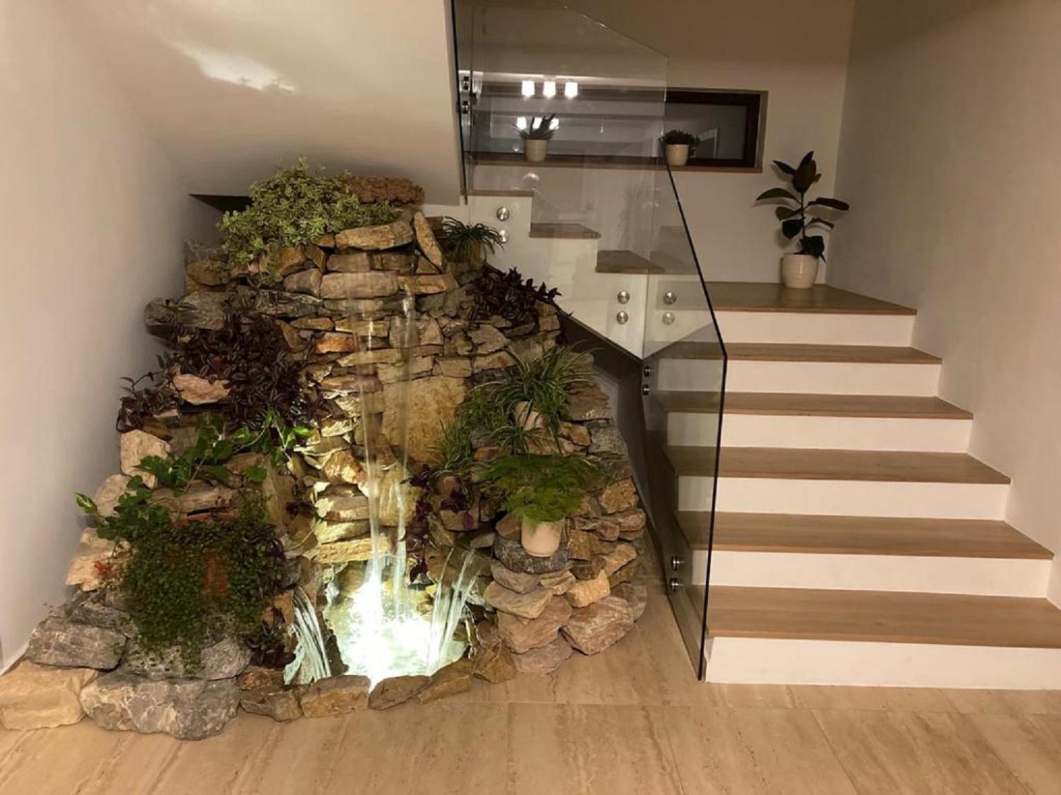 Trend Bed & Breakfast Arad Bagian luar foto